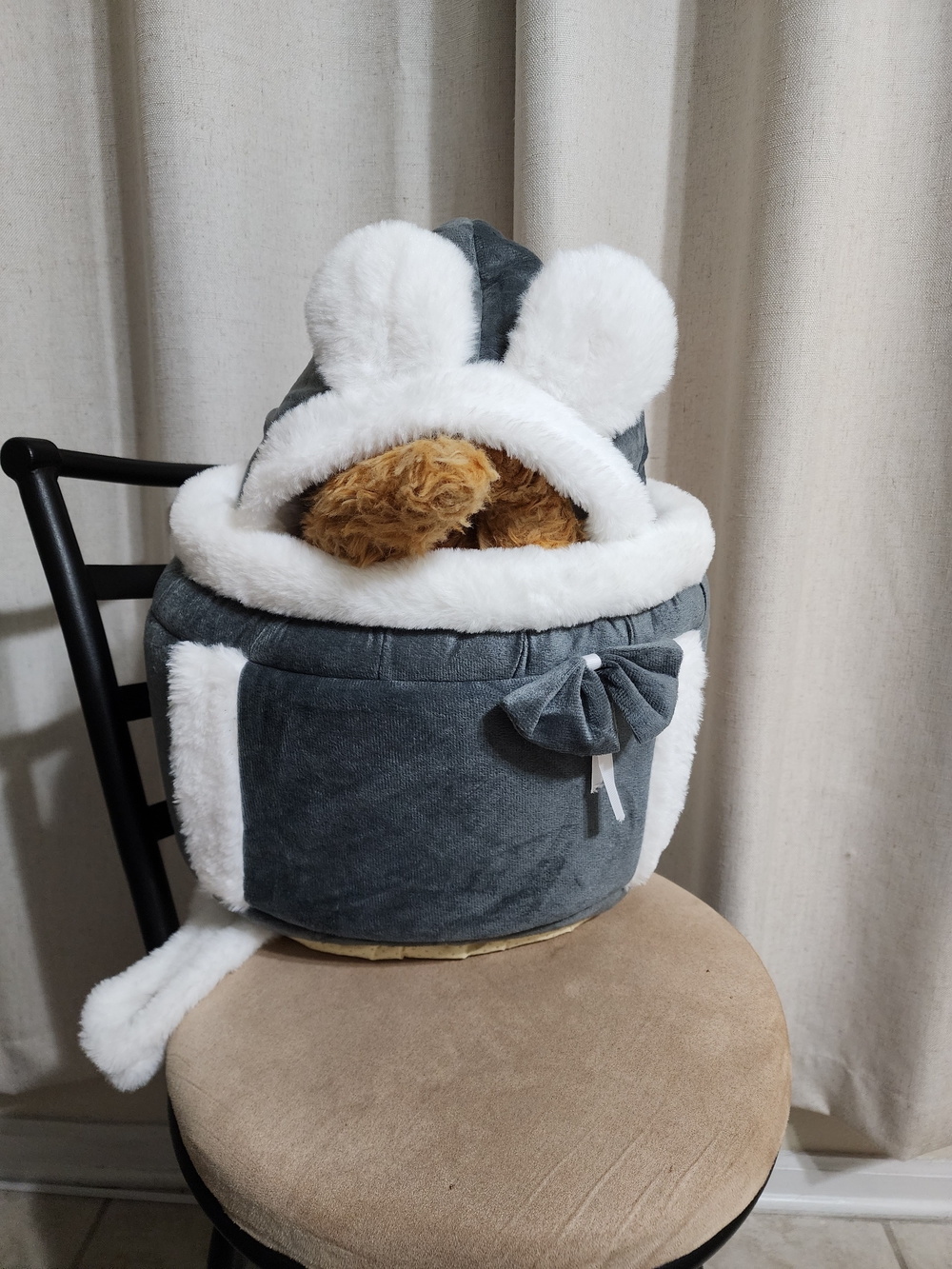 Plush Gray & White Cat Bed Carrier with Bow Accent